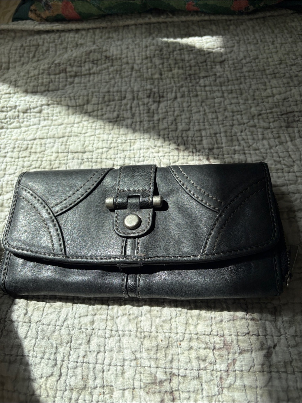 Women's Black Leather Foldover Fossil Fifty Four Wallet
